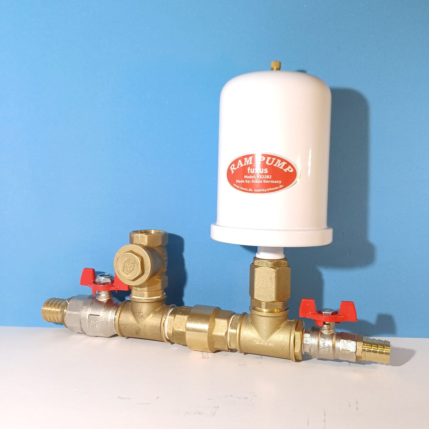 hydraulic ram pump hydraulische Widderpumpe